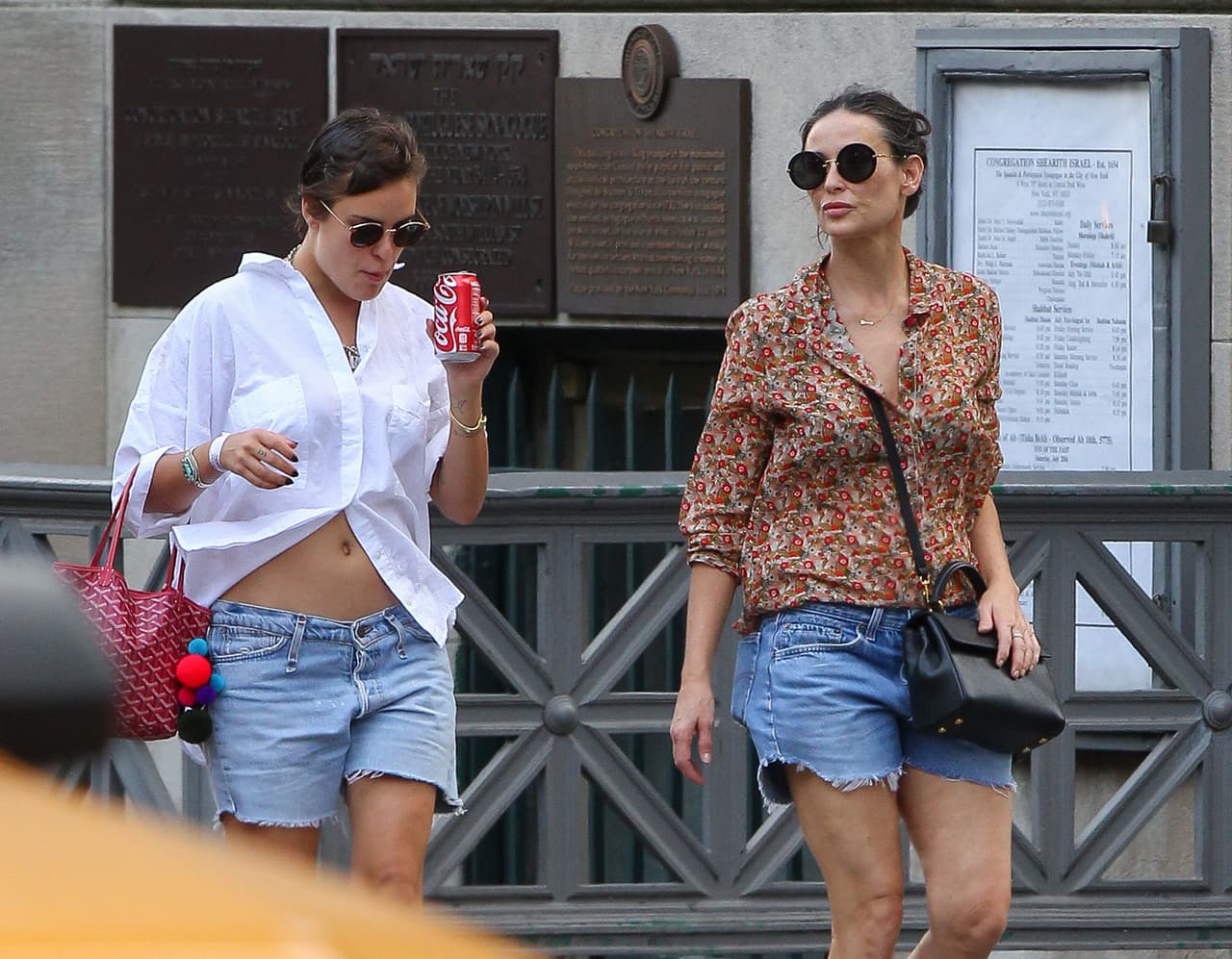 Así reapareció hace unas semanas tras la muerte de una persona en su piscina.