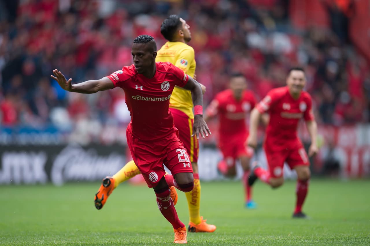 El colombiano Cristian Borja muy temprano acabó con las ilusiones del visitante y al minuto 2 de juego puso el 1-0.