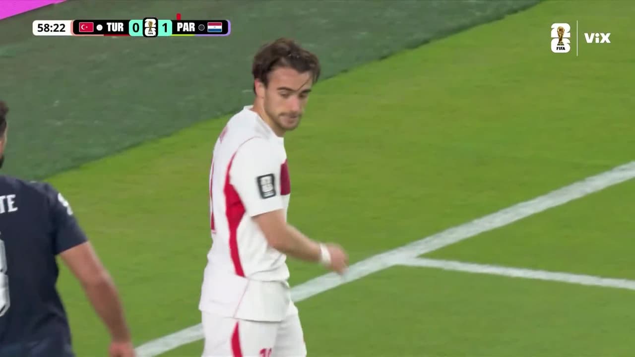 ¡Si mete ese golazo Yunus Akgun se cae el estadio en el Turquía vs. Paraguay!