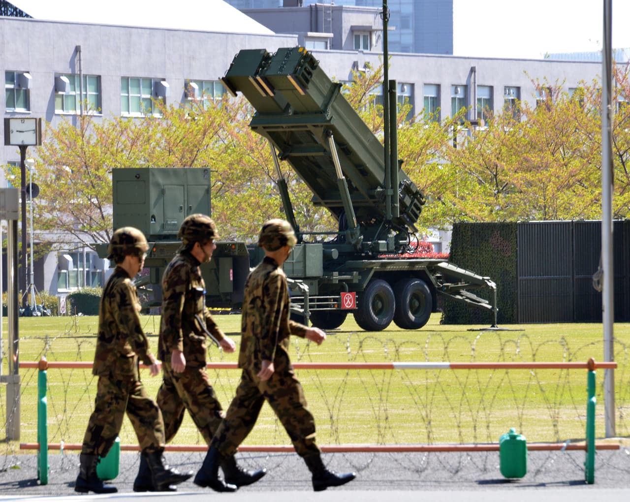 Japón quiere atacar a Corea del Norte... pero no puede