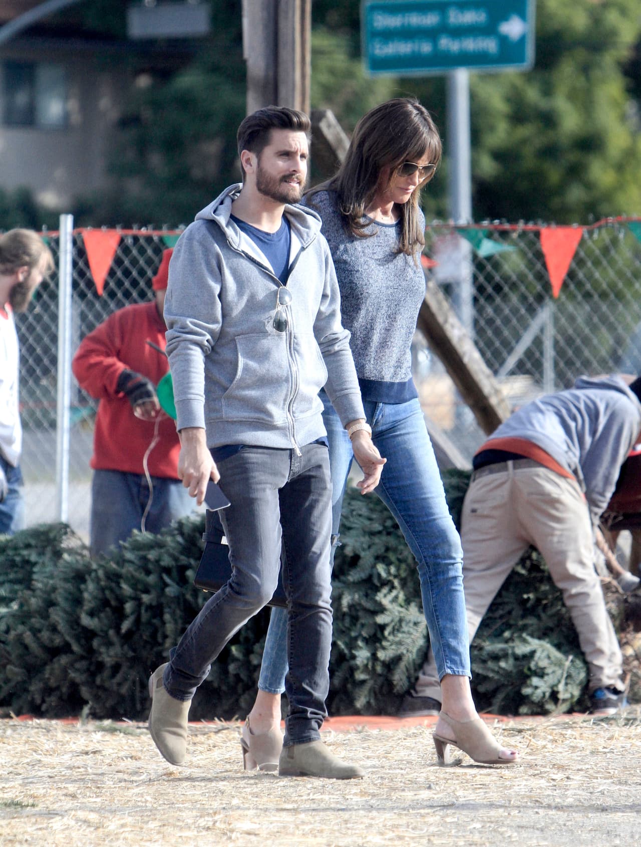 En realidad fueron a escoger un arbolito de Navidad.