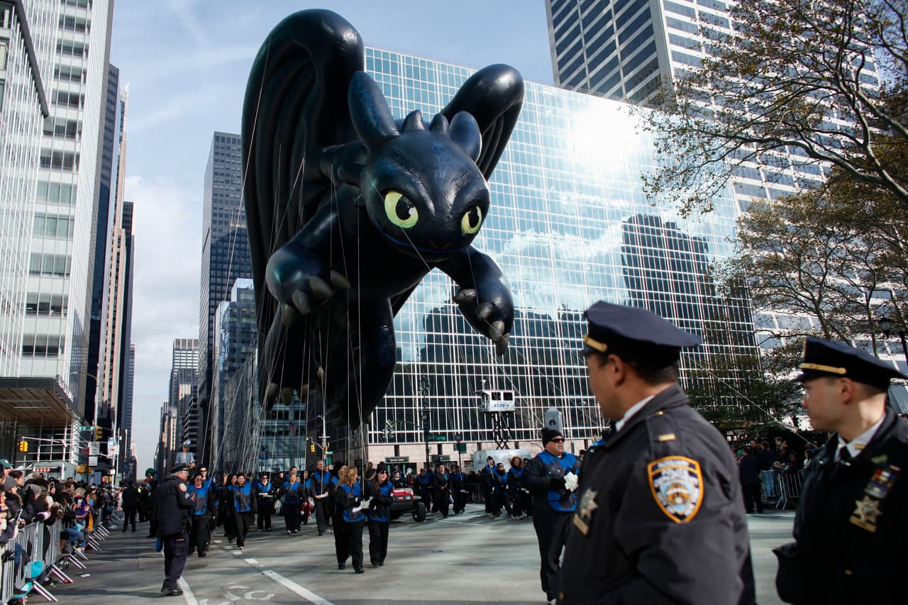 Los agentes también disfrutaron del evento, a donde fueron llamados 200 agentes más de los que solían acudir.