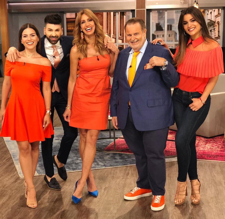 En otra ocasión, los usó de color naranja para una buena causa: "Todos vistiendo naranja unidos como comunidad para encontrar formas relevantes de poner fin a la violencia armada", se lee en Instagram.
<br>