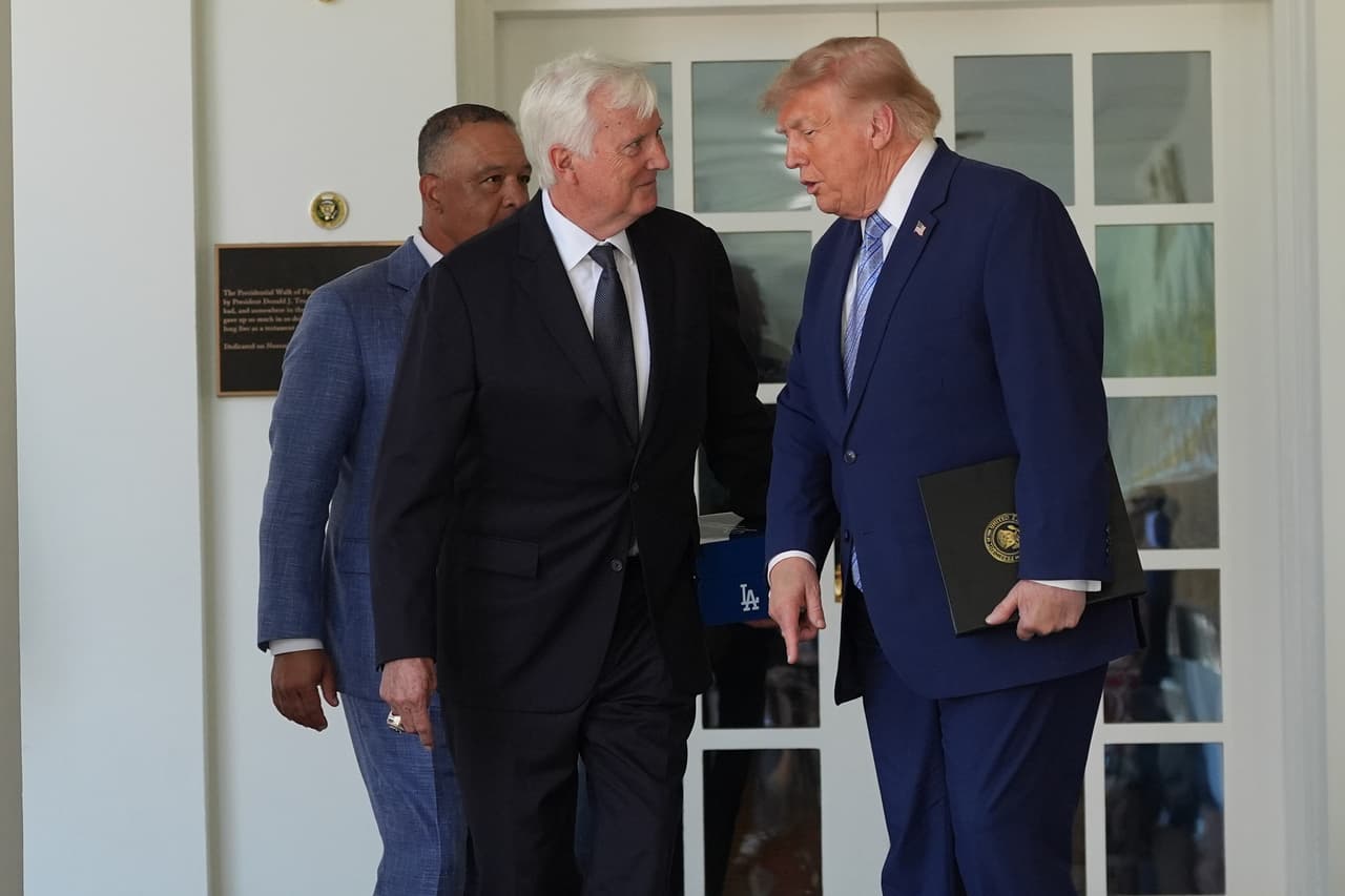 El presidente Donald Trump recibió a los Dodgers de Los Ángeles en la Casa Blanca, destacando la hazaña histórica de conseguir un campeonato consecutivo de la Serie Mundial en una visita programada durante un día de descanso de la gira.