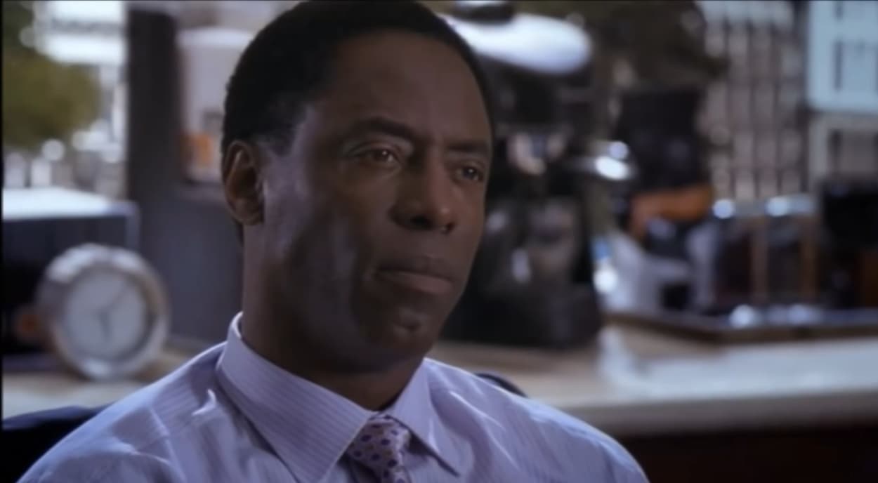 De acuerdo con 'Looper', Isaiah salió de la serie en el 2007 debido a supuestos problemas con la cadena ABC, quienes no renovaron su contrato después de la tercera temporada.