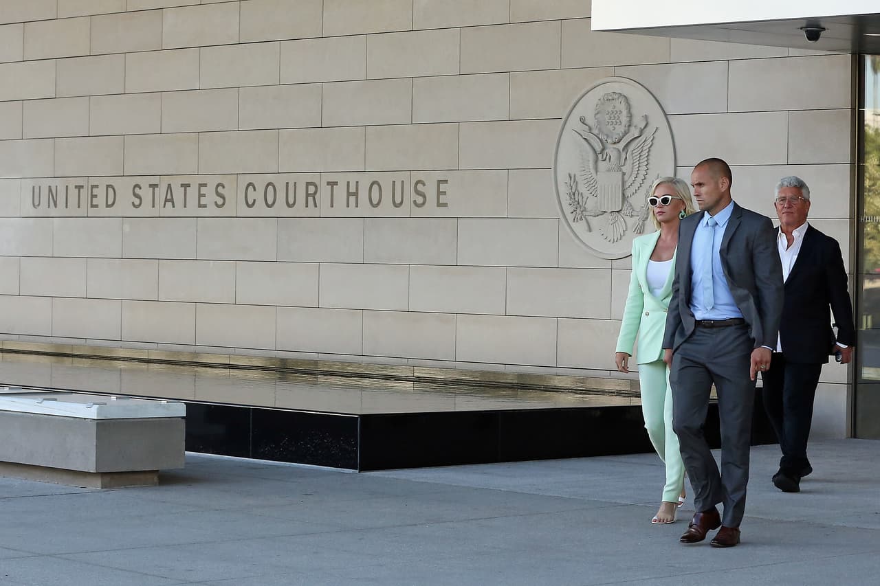 El pasado lunes 29 de julio de 2019, un jurado de Los Ángeles determinó que el éxito de 
<b><a href="https://www.univision.com/temas/katy-perry" target="_blank">Katy Perry,</a></b> 'Dark Horse', 
<b><a href="https://www.univision.com/famosos/jurado-determina-que-katy-perry-copio-un-rap-cristiano-el-dictamen-podria-costarle-millones-de-dolares-fotos" target="_blank">copió una canción</a></b> de rap cristiano llamada 'Joyful Noise'.