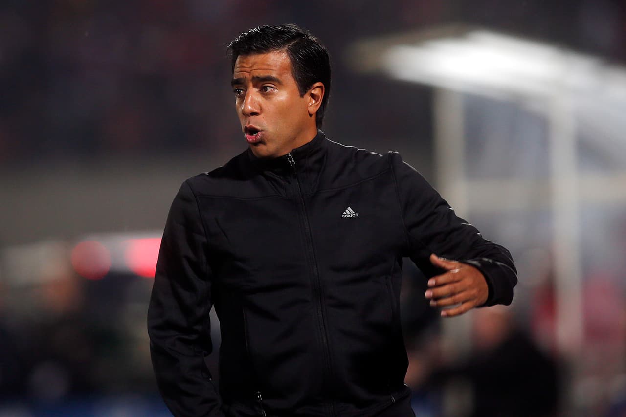 El exseleccionador venezolano César Farías dirigirá en la India