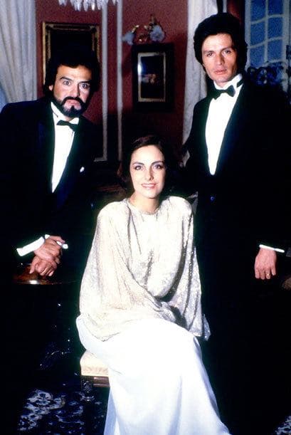 Cabe resaltar que Diana conoce a la perfección la historia, pues participó en la primera versión de 'Cuna de lobos' junto a actores como Gonzalo Vega y Alejandro Camacho.