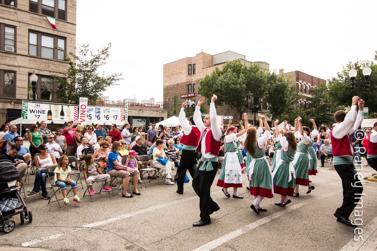 Todo el fin de semana se estará celebrando la Festa Italiana en el barrio de Little Italy. Habrá música, concursos de comer albóndigas y cannolis y mucho más. El festival será en la S. Ashland Ave & W Taylor St. Donación sugerida $5 dólares.