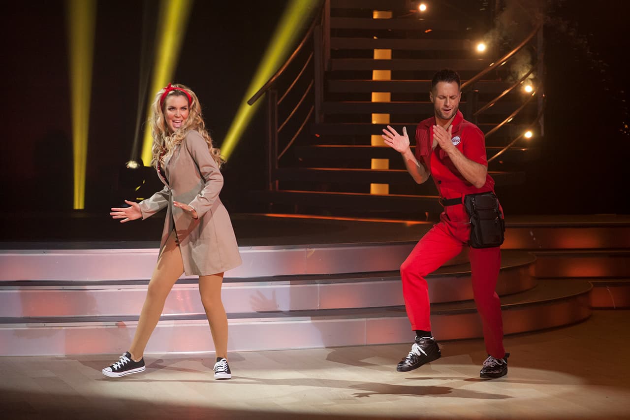 Para su segudo baile, el de la salvación, Verónica tuvo como pareja al bailarín 
<b>Christian Millette</b> y ambos ejecutaron 
<b><a href="https://www.univision.com/shows/mira-quien-baila/veronica-montes-busco-una-segunda-oportunidad-con-proud-mary-video">el movido tema 'Proud Mary'</a></b>.