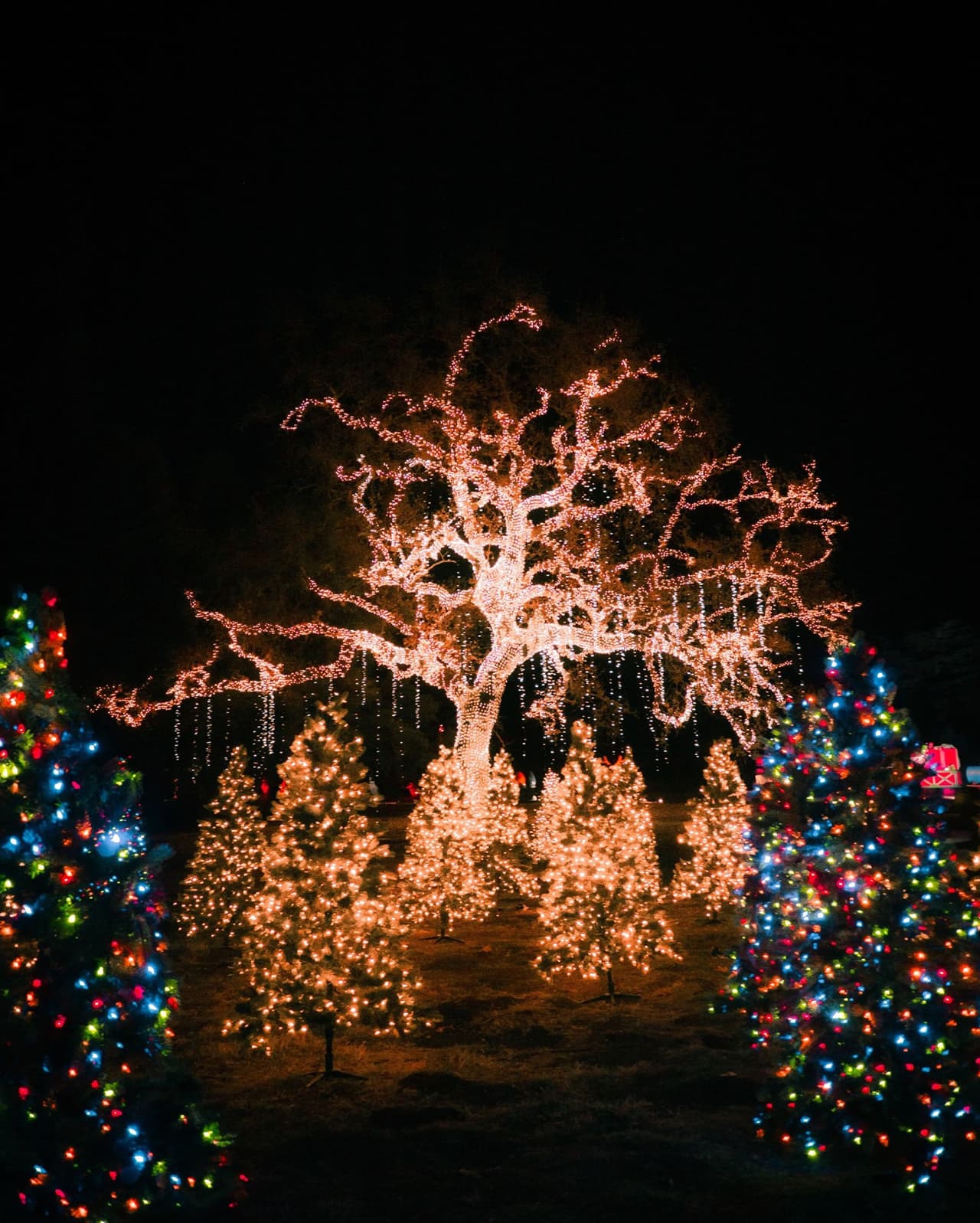 Holiday Road en Atlanta abrió sus puertas el 26 de noviembre y llegará hasta el 2 de enero. El camino abre a las 5:00 p.m. y cierra a las 11:00 p.m.