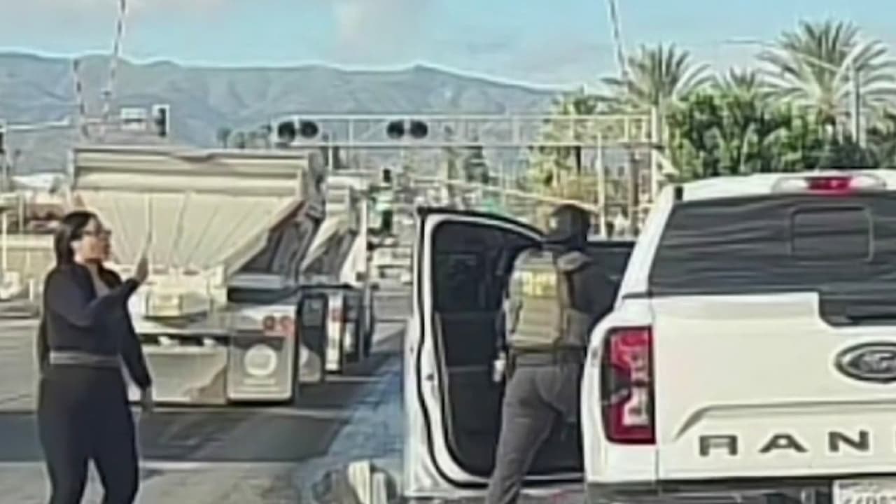 "Mi papá no es ningún delincuente": hijos le pedían a agentes de ICE que no lo detuvieran