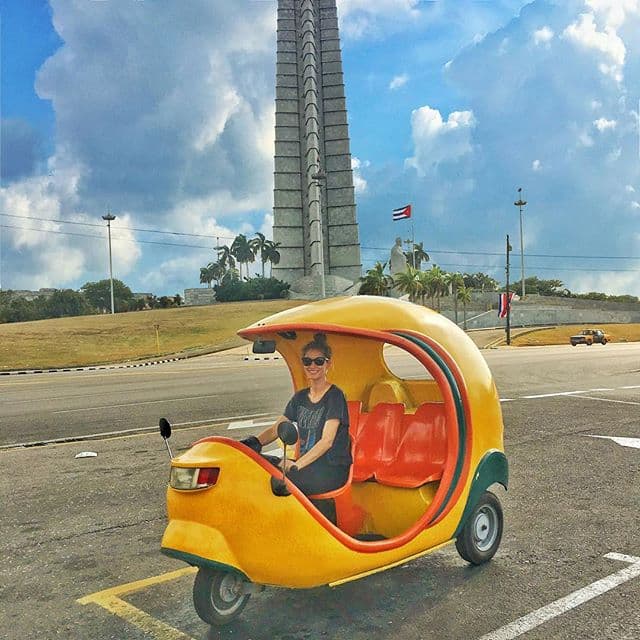 Se la está pasando de maravilla.