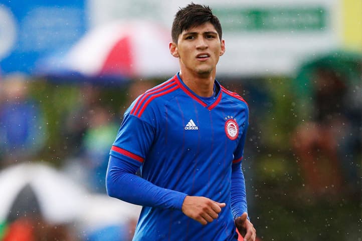 Alan Pulido tiene minutos en el triunfo de Olympiacos en la Copa de Grecia