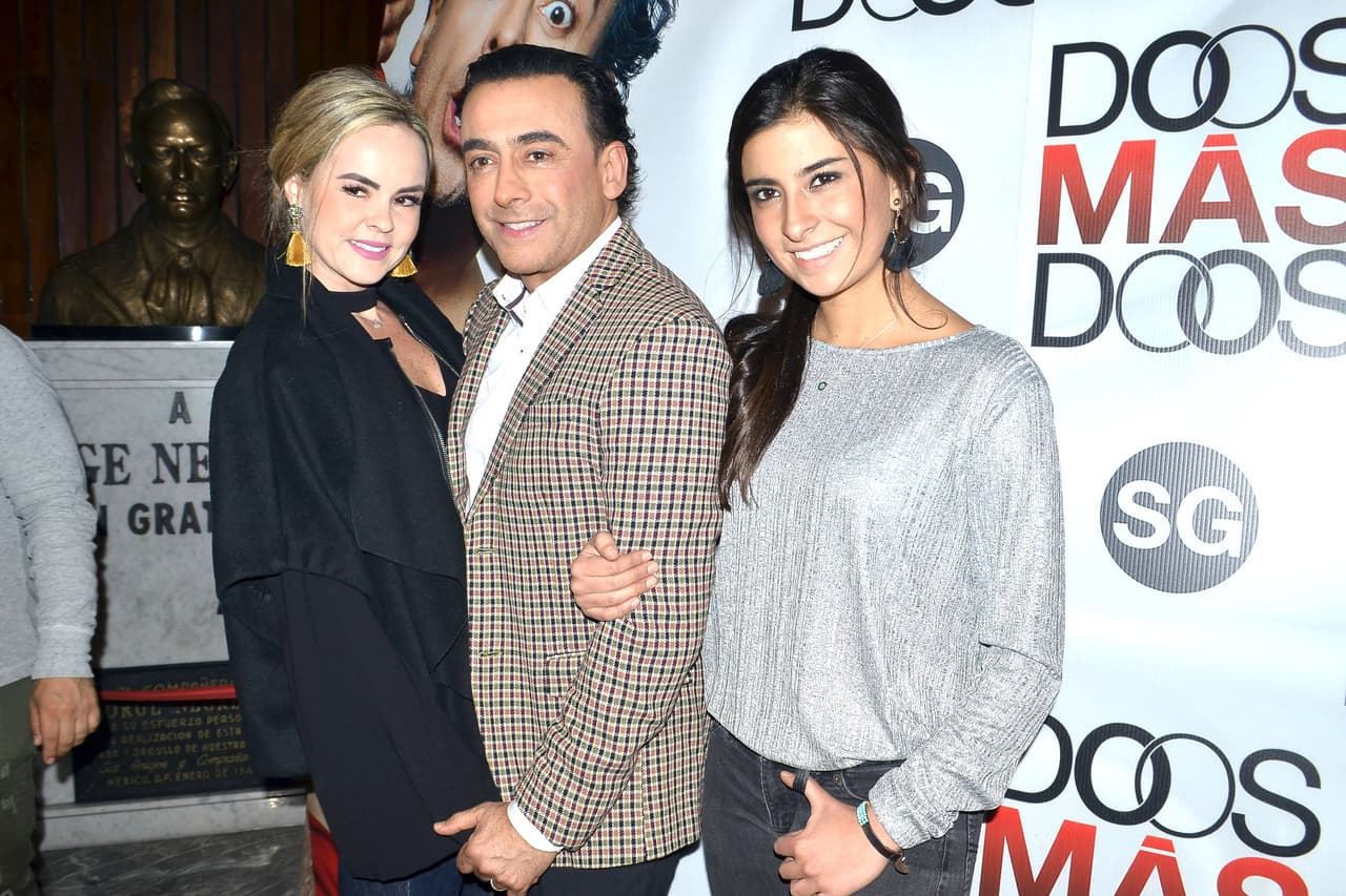 Para Ramones, dejar a su bebé al cuidado de alguien más por unos días no es algo extraño ni nuevo, pues ya lo hizo en su momento con Paola (foto) y Diego, sus primeros hijos y a quienes tuvo con su primera esposa, Gabriela Valencia.