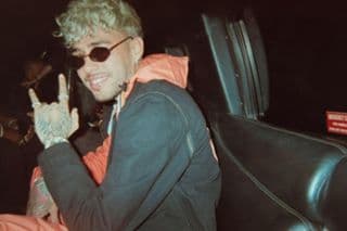 <b>10. El mayor desafío al producir esta canción: </b>"Bueno, como ya todos han visto, hay varios artistas invitados en la canción. Cada uno con su estilo y talento único. Y aunque parezca fácil cantarla, acomodar a todos para que la canción quede balanceada y no aburra al público, fue todo un reto".