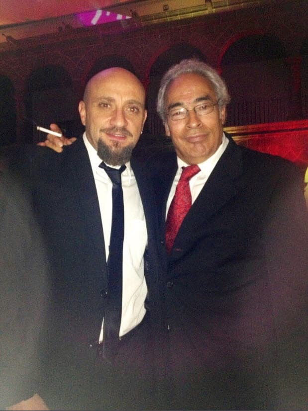 Su rehabilitación fue muy dicífil: “Después de pasar por ocho clínicas, cuatro siquiátricos y un anexo lo más difícil fue encontrar mi perdón, y ahora estoy en la búsqueda de la aceptación hacia mí mismo”, dijo para
<a href="https://www.elsiglodetorreon.com.mx/noticia/332263.limitaciones-de-echanove-le-ayudaran-para-trabajar-en-pec.html">El siglo de Torreón</a>.
<br>