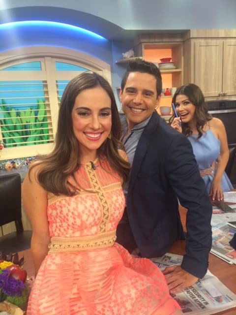 Mariana Atencio tiene un rostro y una sonrisa encantadora.