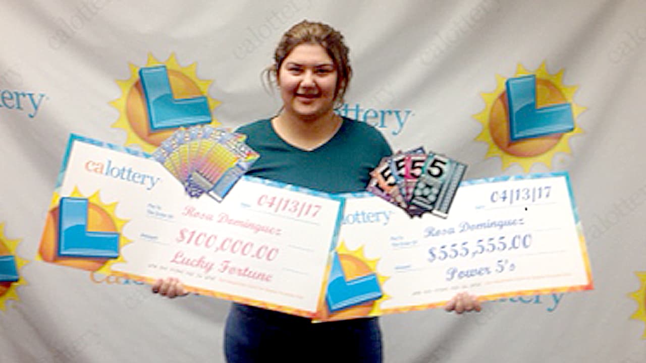 <b>Doble suerte</b>. En abril de 2017 
<b><a href="http://www.univision.com/los-angeles/kmex/noticias/dinero/la-suerte-la-persigue-tiene-19-anos-y-ha-ganado-la-loteria-dos-veces-en-una-semana">Rosa Domínguez compró dos boletos ganadores</a></b> en dos gasolineras de California con solo días de diferencia. Con el primer boleto que raspó ganó inmediatamente ganó 555,555 dólares, una semana después hizo la prueba en otra gasolinera y ganó otros 100,000. La joven de 19 años aseguró que sus planes con el dinero obtenido incluyen ir de compras y conseguir un auto nuevo.