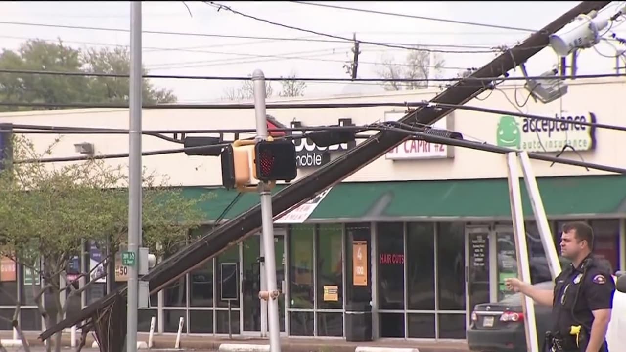No hay clases este lunes en la preparatoria South Houston debido a cortes eléctricos tras la tormenta