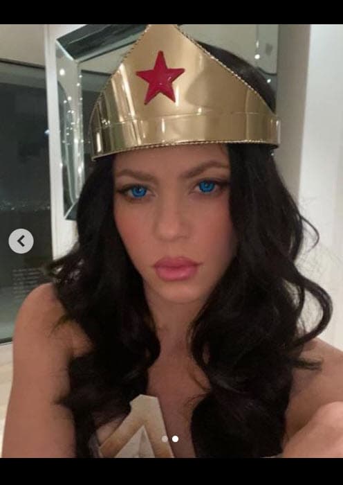 "Halloween, ¡la excusa perfecta para sublimar deseos de infancia!", escribió.
<br>