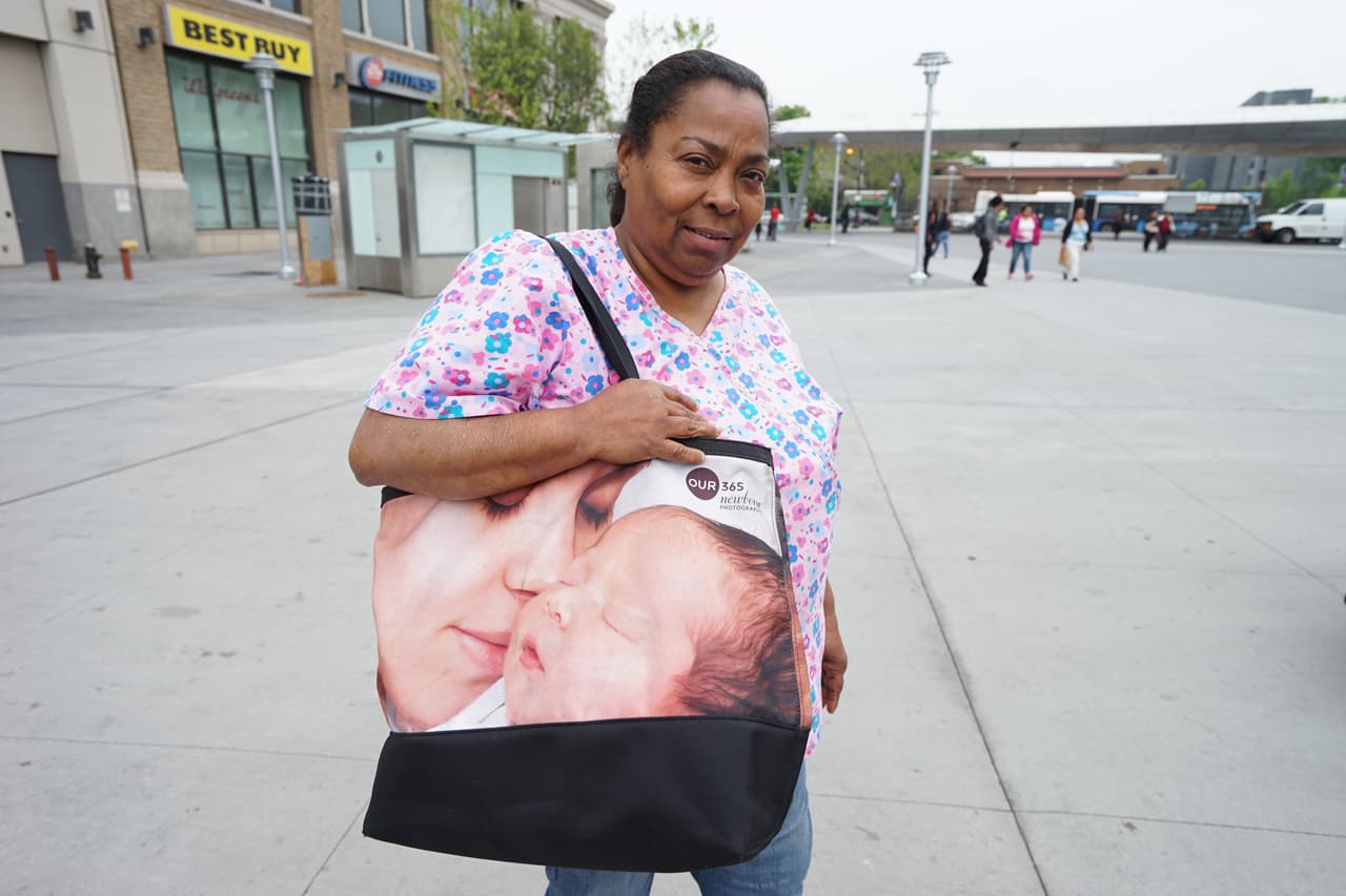 Vinicia Marcano: "La economía es lo más importante. Pero las elecciones están compradas por los corruptos".