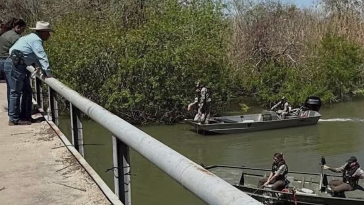 Padre intenta salvar a su hijo que cayó a un lago, pero ambos pierden la vida