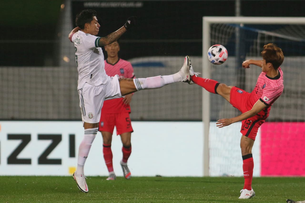 Corea del Sur abrió el marcador a los 20’ de juego. Apareció Raúl Jiménez (67’) para marcar el empate. Un par de minutos después Antuno (69’) dio vuelta al marcador y Salcedo (70’) marcaba el tercero para México. Al 87’ Kyung -won hizo el segundo de los asiáticos.