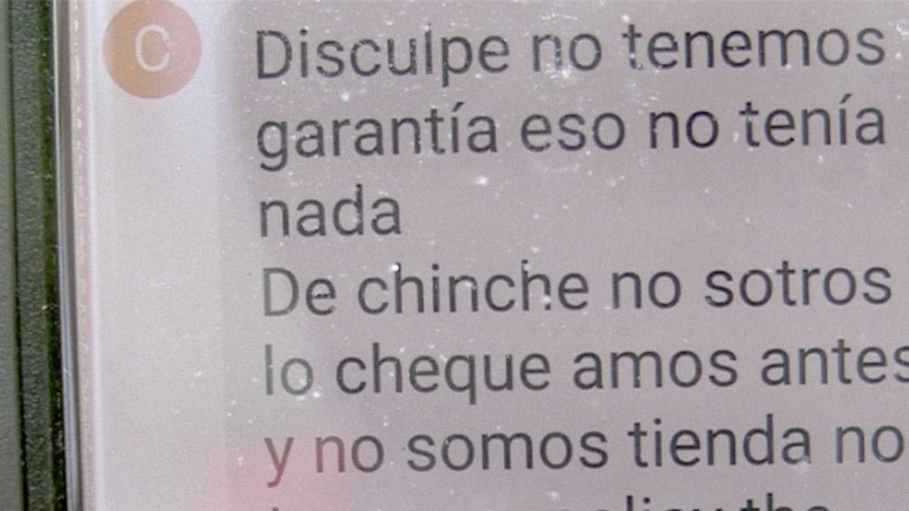 Rojas se comunicó con la persona que distribuye estos artículos en el norte de California y le pidió un reembolso. Al principio se negaron argumentando que el mueble no tenía garantía.
<br>