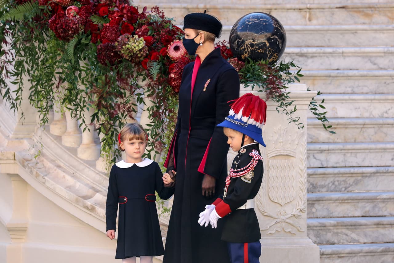 Son fanáticos de la natación como su mamá, la princesa Charlene de Mónaco, una ex nadadora olímpica.