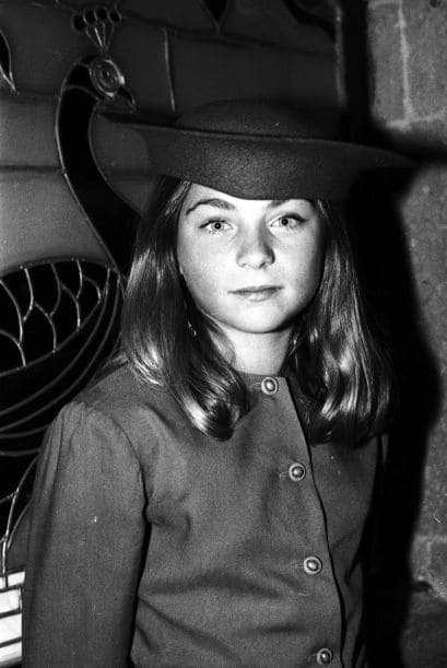 Hace algunas semanas, Ludwika recordó cómo fue ser la persona detrás de María Joaquina: "Una niña de 9 años no entiende por qué es famosa y por qué te agarran en la calle, te jalan, te piden cosas", dijo en '
<a href="https://www.youtube.com/watch?v=Y17NIgCEpJM" target="_blank">Encerrados con Yimina</a>'.