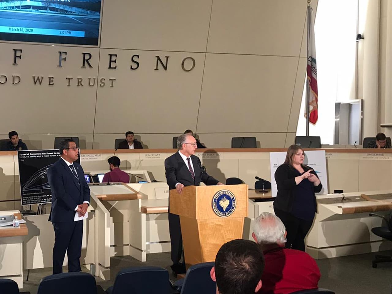 Alcalde de Fresno ordena a sus residentes 'quedarse en casa' para prevenir propagación de coronavirus