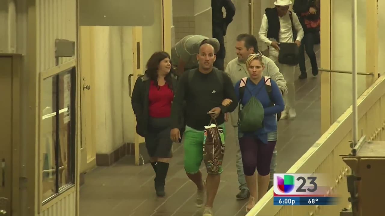 Llegan los primeros cubanos varados en Costa Rica