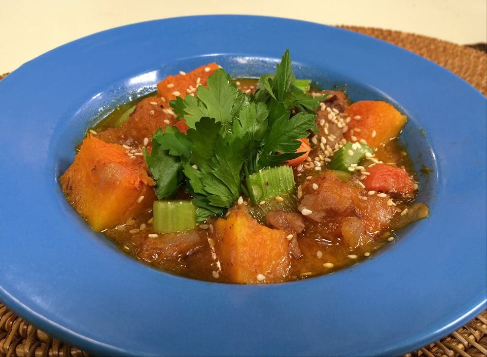 ¿No sabes qué cocinar? Prueba con este Estofado de Res con Calabaza de Castilla y Cilantro.