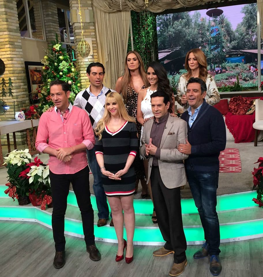 ¡Deja de pedir y empieza a agradecer! Deja que las bendiciones lleguen a tu vida.