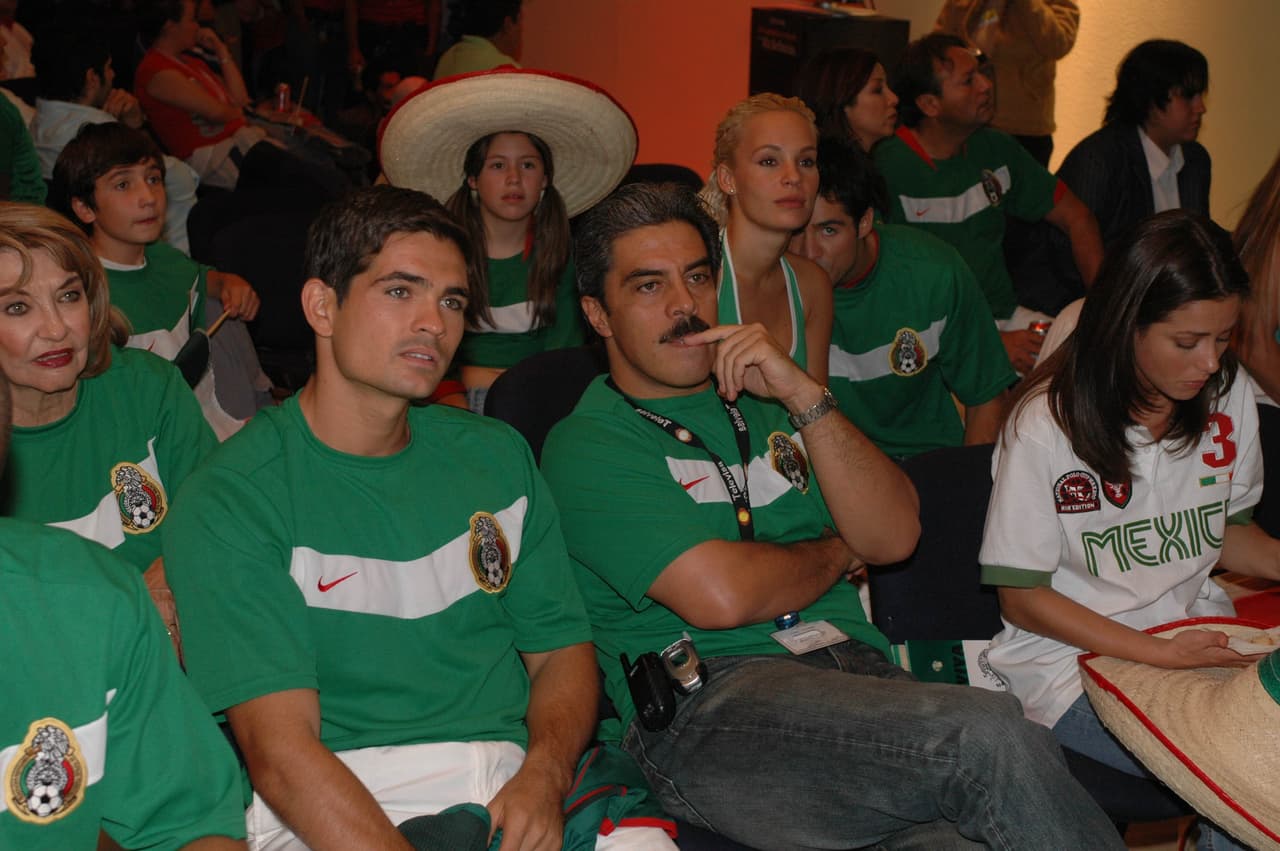 El actor Ferdinando Valencia debutó en la actuación con su papel de Guillermo de Alba Fernández en 'Código postal'.