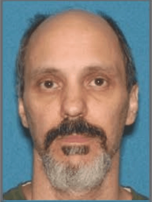 <h3 class="cms-H3-H3">Eugenio Dalessandro</h3>
<br>
<br>Acusado de poseer material de abuso sexual infantil, este hombre desempleado de 52 años oriundo de Woolwich, Nueva Jersey, 
<b>fue arrestado el pasado 11 de mayo</b>.