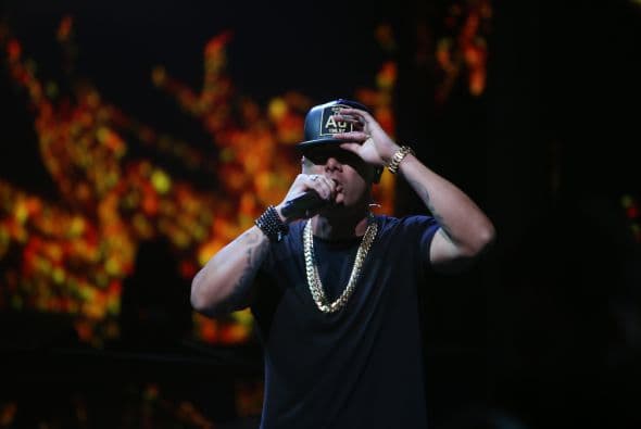 Junto con Sean Paul cantarán el tema 'Pssion Whine'.