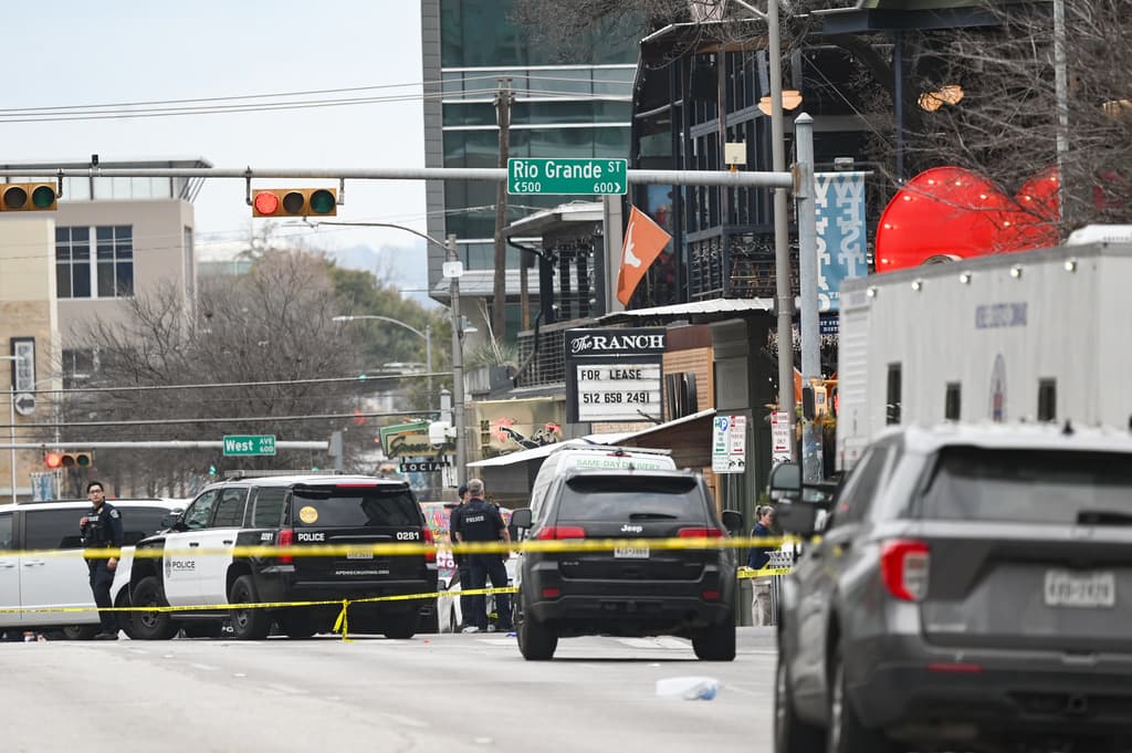 Fuentes de la cadena CBS
<b> identificaron preliminarmente al atacante como Ndiaga Diagne</b>, un ciudadano estadounidense nacido en Senegal.