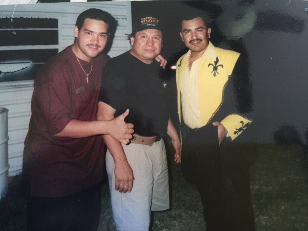 <a href="http://www.univision.com/temas/raul-molinar-el-pelon">Raúl 'El Pelón'</a> al lado de Ruben Ruben Velazquez y Tony Meléndez.