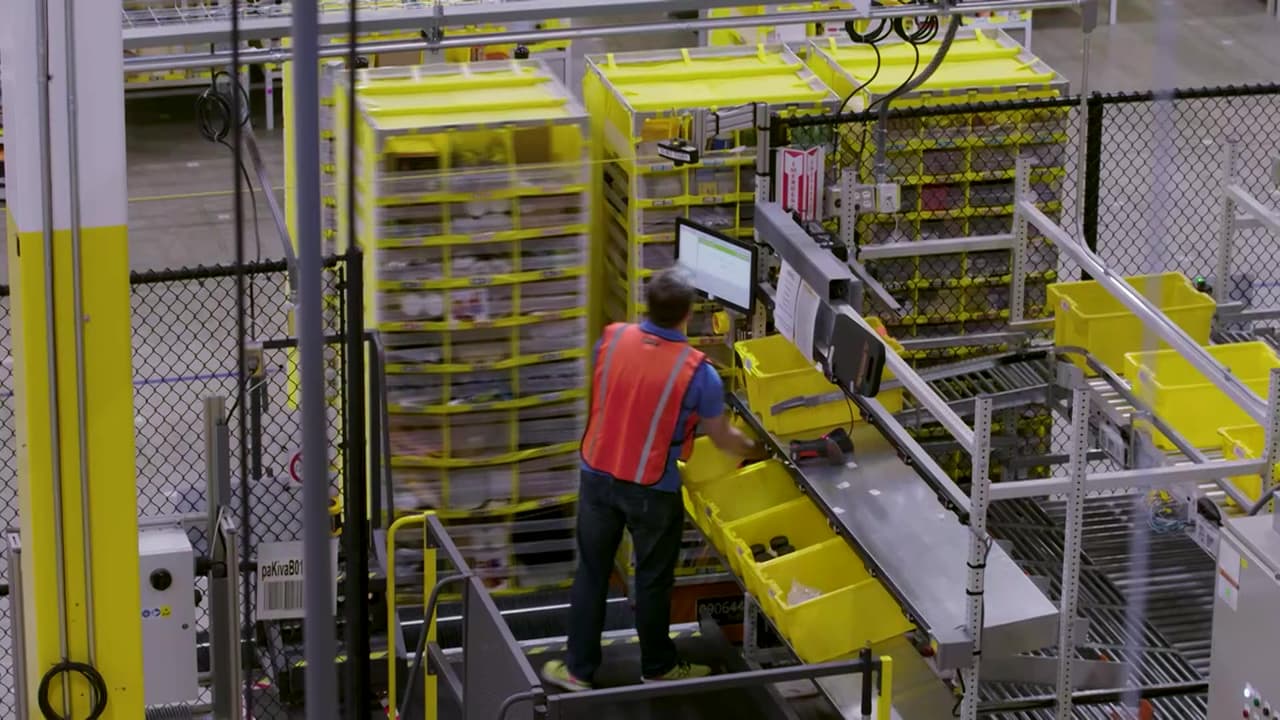 Cierran un almacén de Amazon luego que un empleado se contagia con coronavirus en Florida