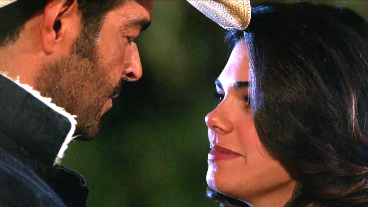 Ahí compartió créditos con el actor y cantante 
<b><a href="http://www.univision.com/temas/pablo-montero">Pablo Montero</a></b>, quien dio vida al jardinero Cruz Robles.