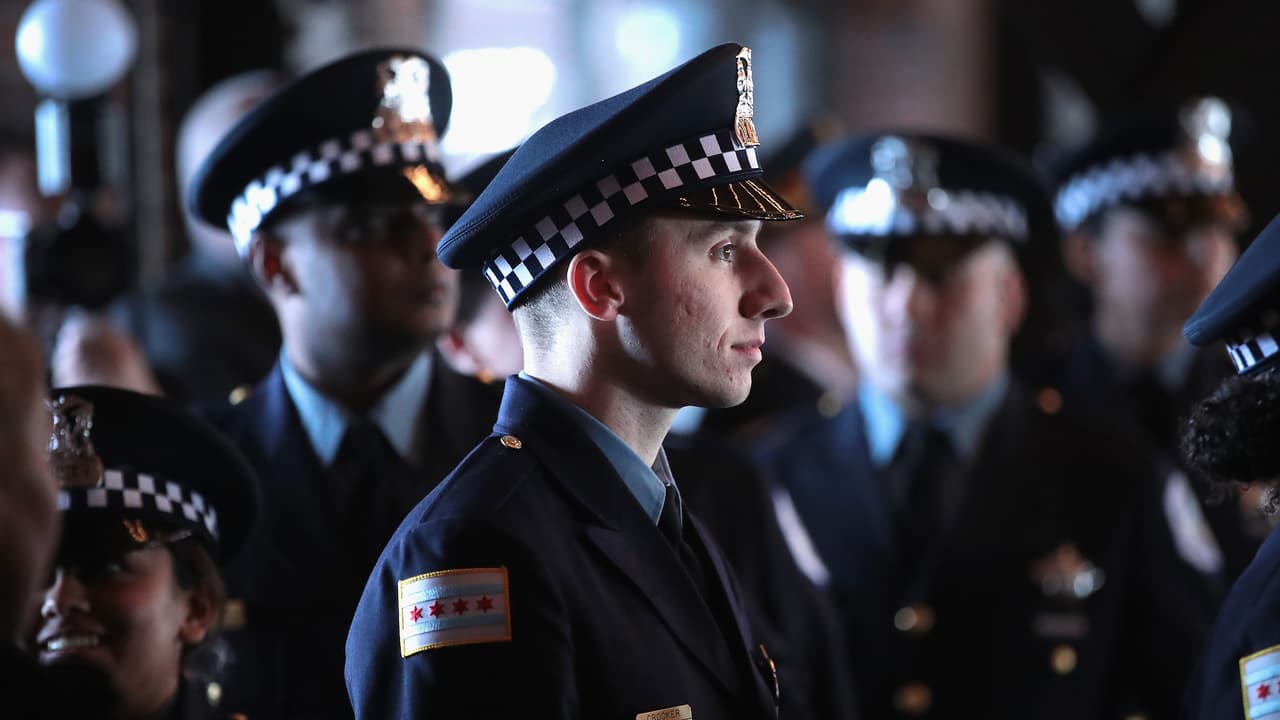 Desplegarán 1,300 oficiales adicionales en Chicago para brindar más seguridad en Año Nuevo