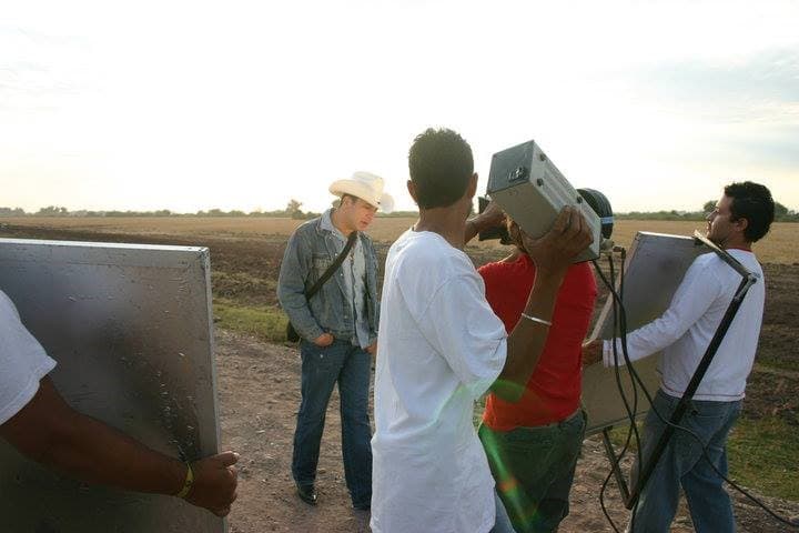 En febrero del 2017 salió a la venta ‘Tributo a Valentín Elizalde’ a 10 años de su muerte y Mike Rodríguez dio el material inédito para los videos musicales. “Tengo material inédito en cine de 35 milímetros de Valentín Elizalde porque hicimos muchísimo. Hay escenas que se hacen y nunca se usan y están guardadas en nuestro acervo”.