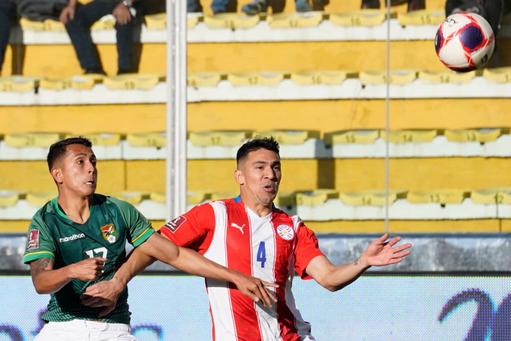 Bolivia quiere pelear por su pase a Qatar 2022 y golean 4-0 a Paraguay.