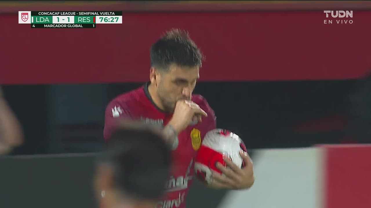 ¡Doblete de Rocca! Ramiro cierra la pinza y pone el 1-2 de Real España