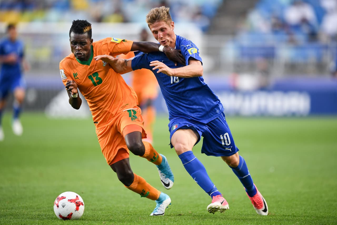 Italia accede a semifinales tras ganar en la prórroga a Zambia