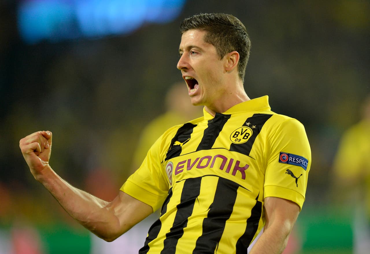 Cuando Lewandowski hizo lo que quiso con el Real Madrid | El fenómeno polaco apaleó a Cristiano Ronaldo y al resto de los merengues en la UEFA Champions League.