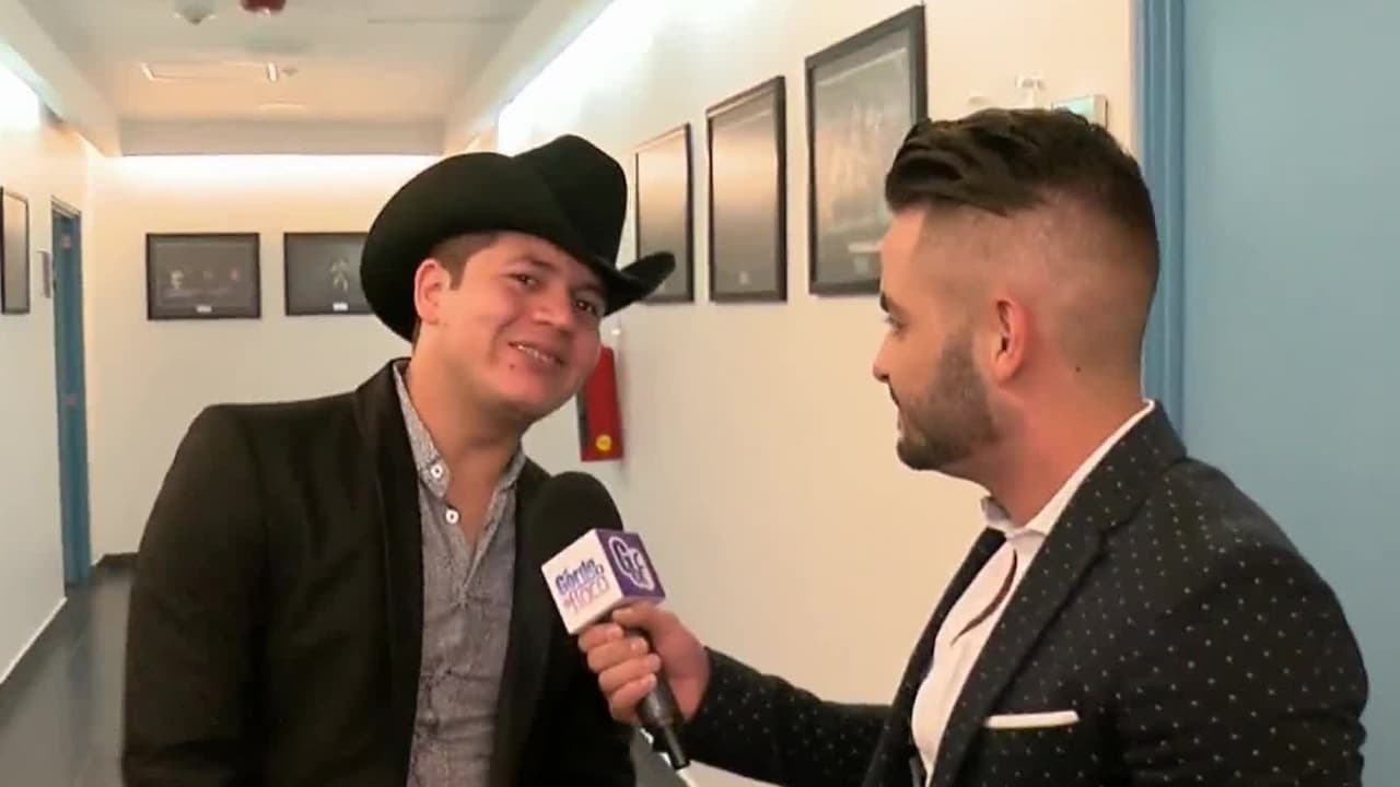 Remmy Valenzuela pone a bailar a toda Guadalajara y tenemos las imágenes que lo comprueban