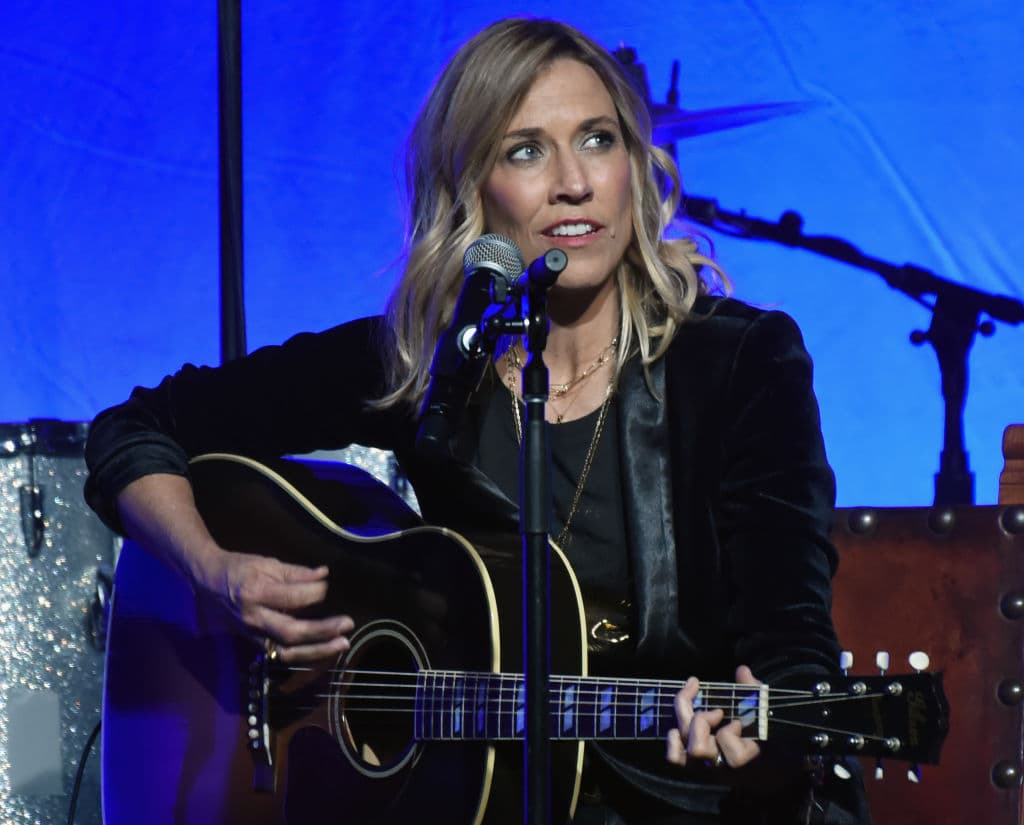 <b>Sheryl Crow</b>: luego de superar esta etapa de su vida, inauguró la Fundación Sheryl Crow Imaging Center para ayudar a las mujeres con cáncer de seno.